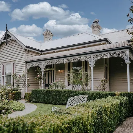 Lake Daylesford Country House Exterior photo