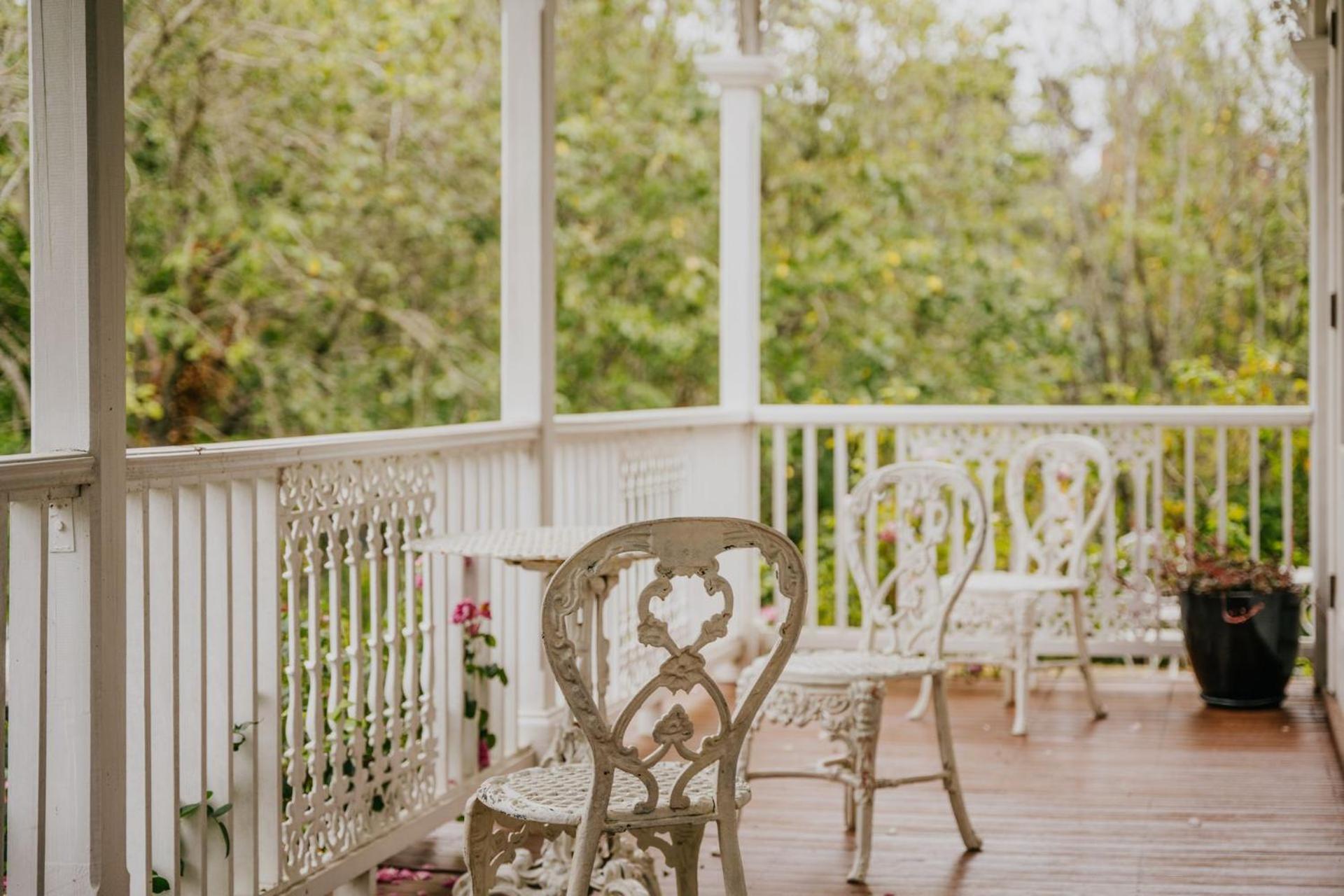 Lake Daylesford Country House Holiday home