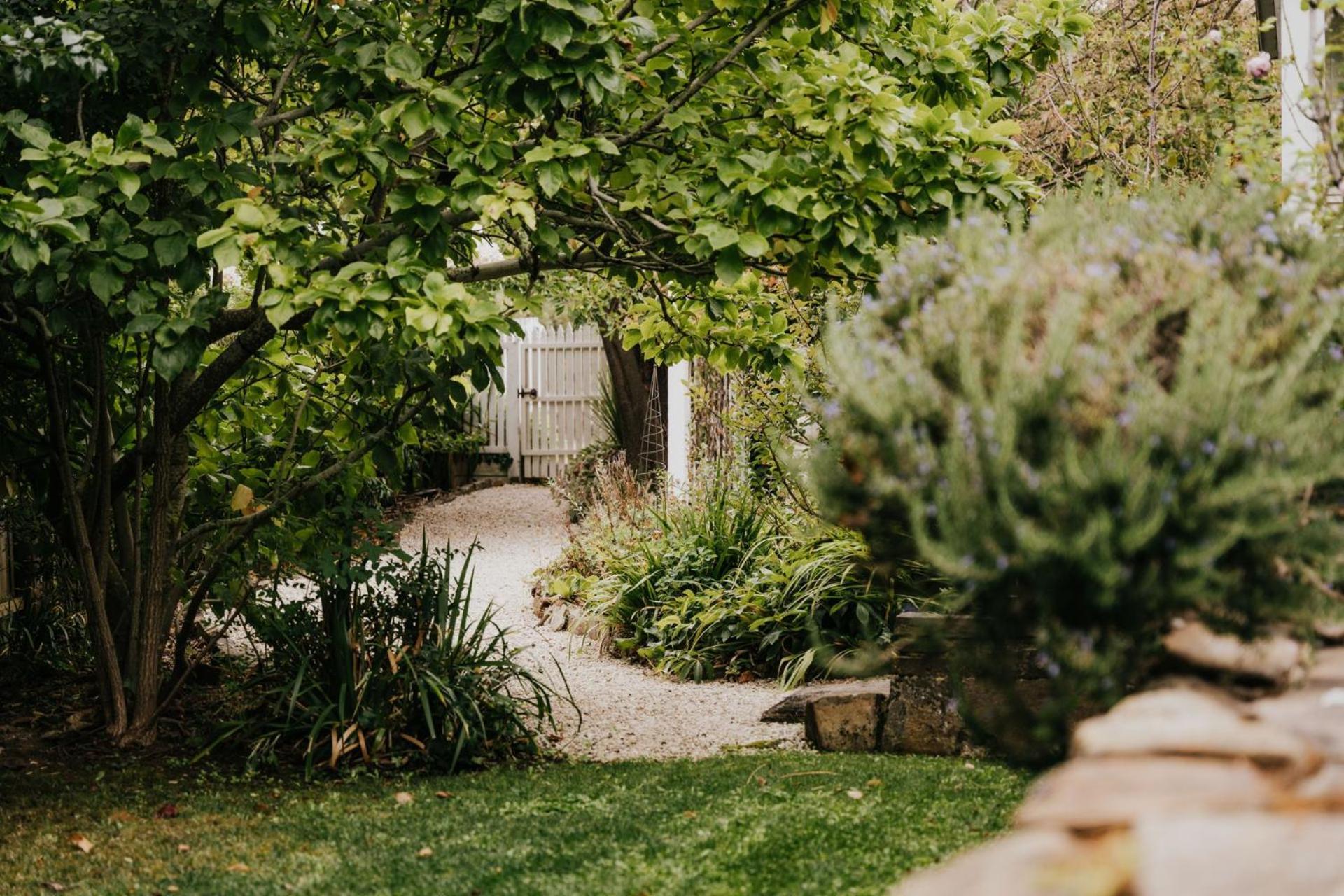 Lake Daylesford Country House Holiday home *